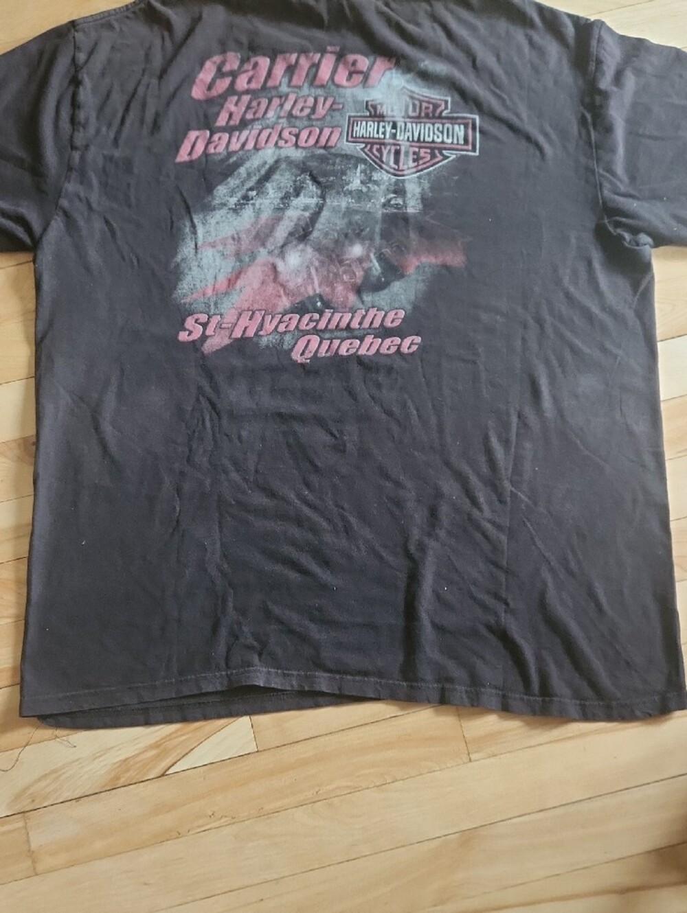 Harley-Davidson Black Tee with Red Pin-Up Graphic - Picture 11 of 12